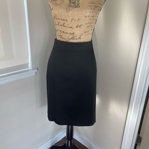 Antonio Melani satin straight skirt. 10.